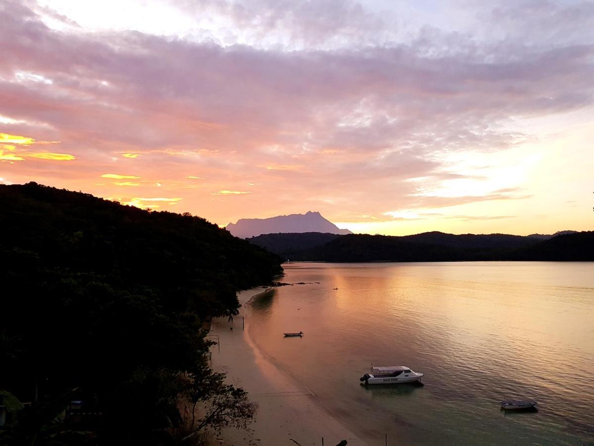 Bigfin Beach Resort Kota Belud Extérieur photo